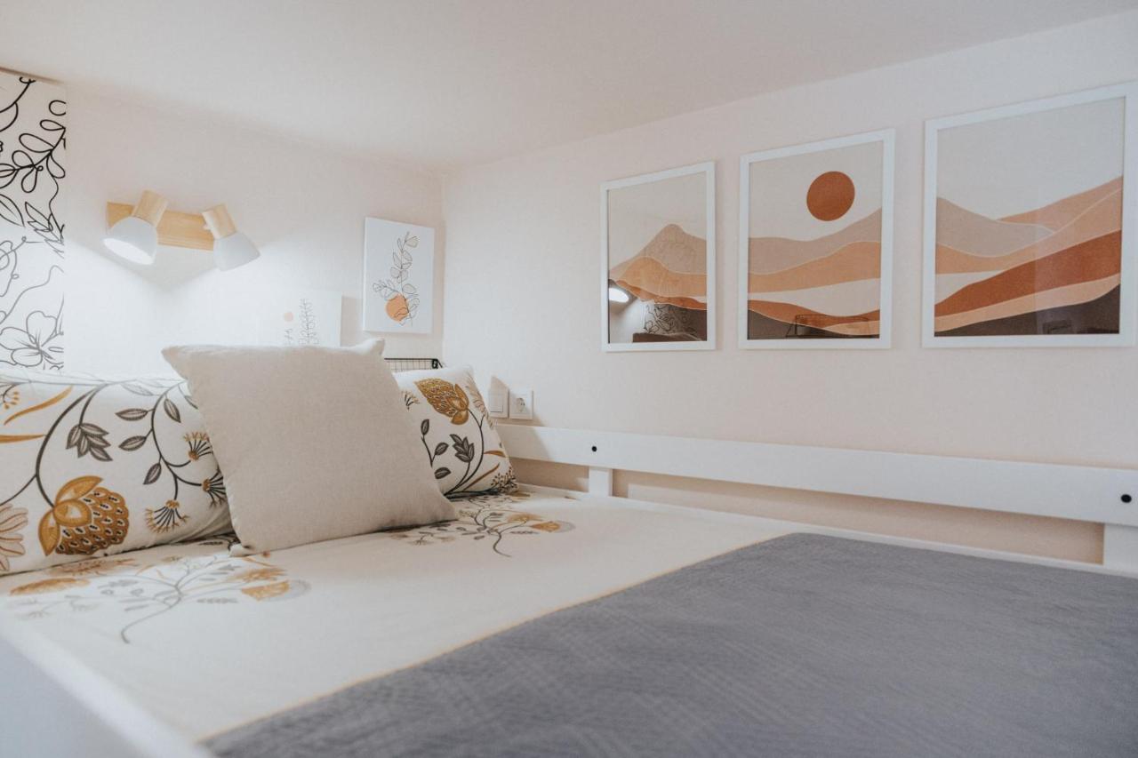 Bohemian Loft With View! Apartment Volos Luaran gambar