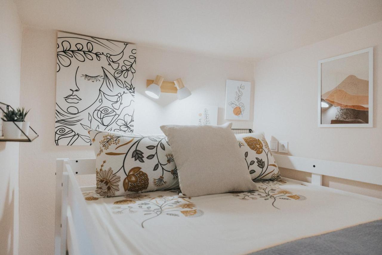 Bohemian Loft With View! Apartment Volos Luaran gambar